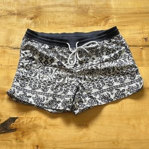 Vilebrequin Swim Shorts White/Navy Pattern Linerless